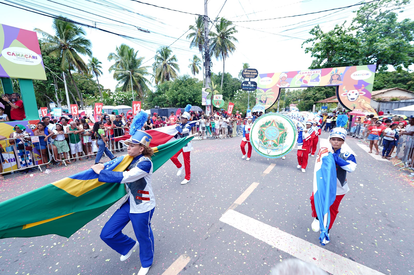 Monte Gordo abre comemorações pelos 268 anos de Camaçari com desfile que celebra educação, cultura e tradição
